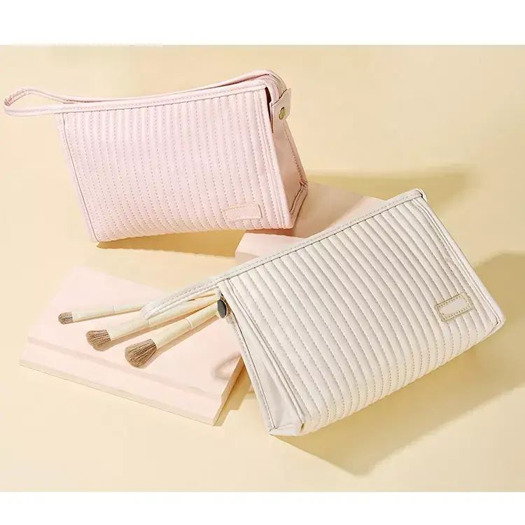 slim-quilted-cosmetic-clutch (5)